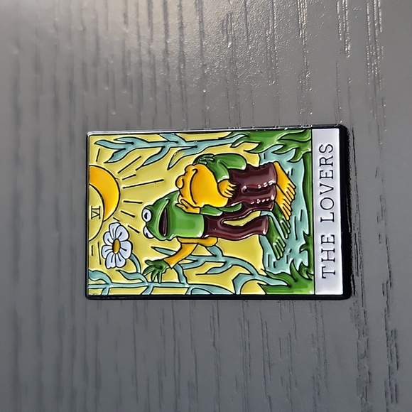 Frog and Toad Pin - Picture 1 of 4